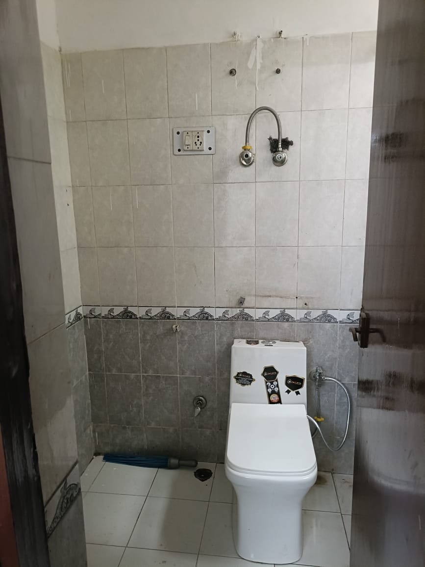 4BHK available for rent in Ardee City Sector-52